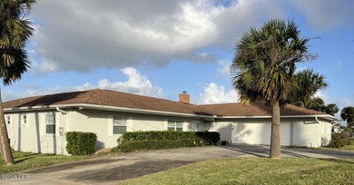 Rare opportunity** luxury waterfront living with - photo 1