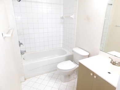 Looking to buy an apartment located in the heart of west palm - photo 10