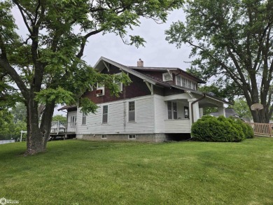 Rathbun Lake Home For Sale in Moravia Iowa