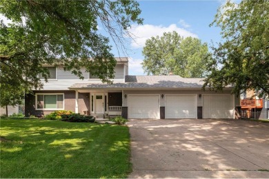 Lake Home Sale Pending in Shoreview, Minnesota