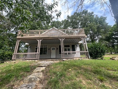 Peaceful 2.5-Acre Retreat Near the Lake!Nestled on 2.5 beautiful - photo 5