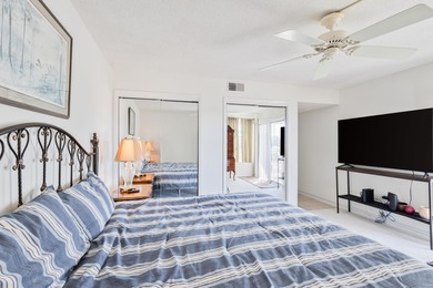 Rare Marina-Front Sanctuary with Private 36' Boat Slip Imagine