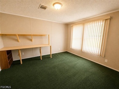 Welcome to 2501 Gail Helen Ct in North Fort Myers! This - photo 10