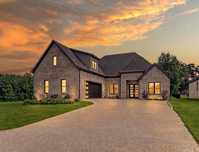 Move-in ready 4BR/3BA home in the gated Arlington Park community - photo 3
