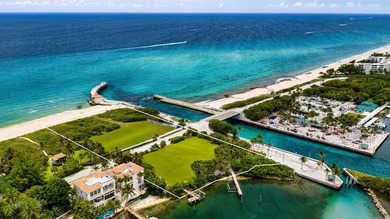 Perched at the very tip of Manalapan, 4000 & 4020 S. Ocean - photo 3