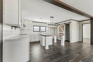 Charming mobile home on just under 4 acres with beautiful - photo 9
