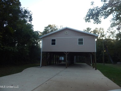 Bream Lake Home For Sale in Lucedale Mississippi