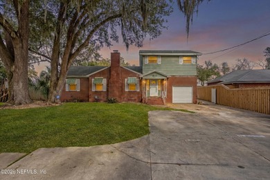 St. Johns River Home Active Under Contract in Jacksonville Florida