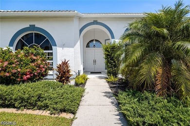 Welcome to paradise in the highly sought-after gated Estates - photo 3