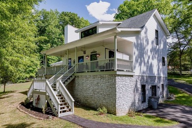 Live the lake lifestyle you've been dreaming of- water views and - photo 3