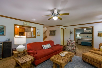 Live the lake lifestyle you've been dreaming of- water views and - photo 10