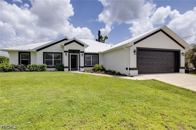 CENTRALLY LOCATED & TOTALLY REMODELED! Discover the perfect - photo 1