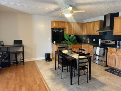 Beautiful corner unit condo in first floor 2-bed / 2-bath unit - photo 4
