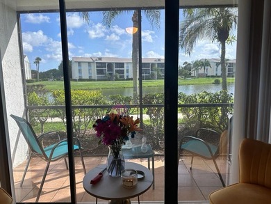 Beautiful corner unit condo in first floor 2-bed / 2-bath unit - photo 6