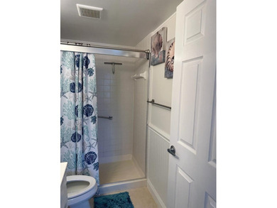 Beautiful corner unit condo in first floor 2-bed / 2-bath unit - photo 10