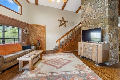 Escape to the beauty of the Ozarks with this stunning 5-bedroom - photo 12