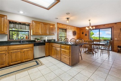 Escape to the beauty of the Ozarks with this stunning 5-bedroom - photo 14