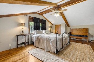 Escape to the beauty of the Ozarks with this stunning 5-bedroom - photo 20