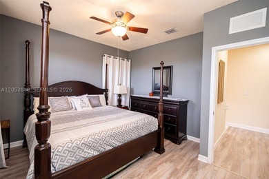 An amazing 2-story, 4 bedrooms and 3 bathrooms home located in - photo 30
