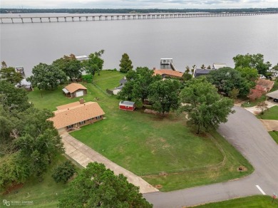 Cross Lake Home For Sale in Shreveport Louisiana