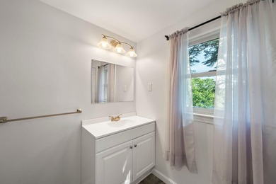 Welcome to Riverbay Estates, where Cape Cod charm meets endless - photo 33