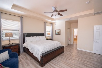 An amazing 2-story, 4 bedrooms and 3 bathrooms home located in - photo 35