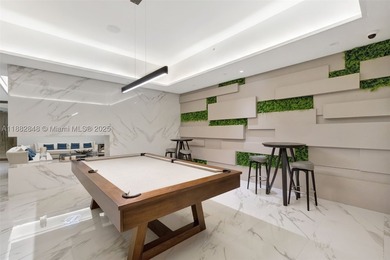BEAUTIFUL PENTHOUSE RESIDENCE. UNOBSTRUCTED OCEAN, INTRACOASTAL - photo 36