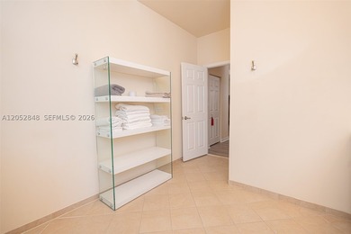 An amazing 2-story, 4 bedrooms and 3 bathrooms home located in - photo 38