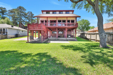 Captivating Waterfront Home on Lake Livingston - Lake Home For Sale in Coldspring, Texas
