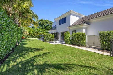 Located near the Jupiter Island Club & Golf Course, this 2023 - photo 60