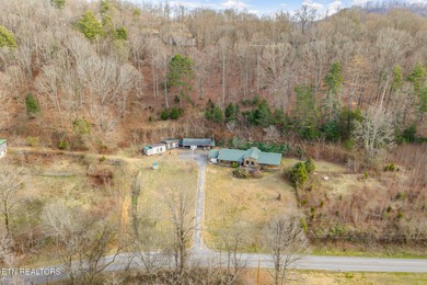 Watts Bar Lake Home For Sale in Harriman Tennessee