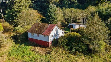 Your Coastal Dream Awaits! Nestled along the iconic Cape Arago - photo 13