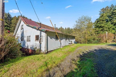 Your Coastal Dream Awaits! Nestled along the iconic Cape Arago - photo 16