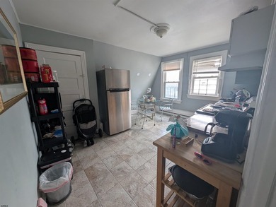 Fully occupied 4 unit bldg in the shadow of the Ocean Casino - photo 31