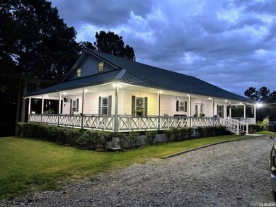 Lake Ouachita Home For Sale in Story Arkansas