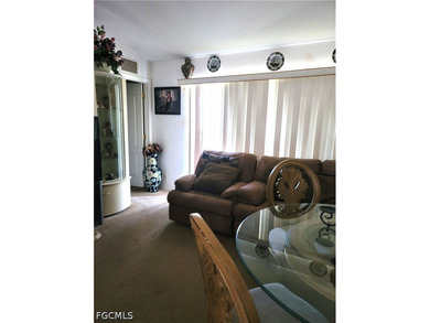comfortable smallish home with an area for a desk near the hall - photo 9