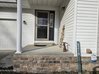 Well maintained home located in Lake Tansi is ready and waiting - photo 10