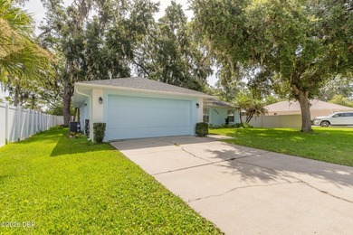 Move-in ready and well-maintained 3-bedroom, 2-bath home located - photo 3