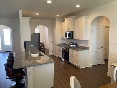 BEAUTIFULL HOME LOCATED IN REEDY ESTATES, THIS PROPERTY SITS ON - photo 19
