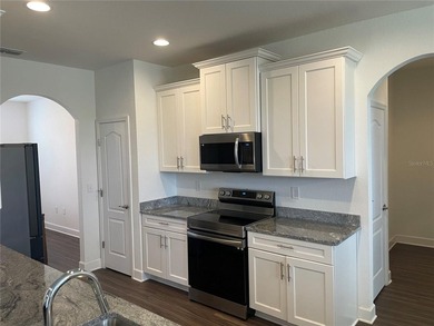 BEAUTIFULL HOME LOCATED IN REEDY ESTATES, THIS PROPERTY SITS ON - photo 22