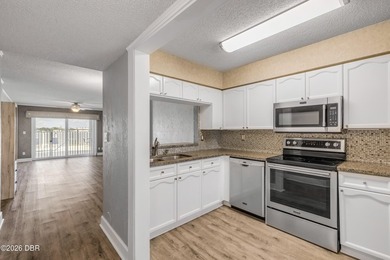 ''Discover this beautiful 2 bedroom 2 bath riverfront condo for - photo 8