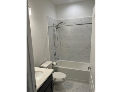 BEAUTIFULL HOME LOCATED IN REEDY ESTATES, THIS PROPERTY SITS ON - photo 36