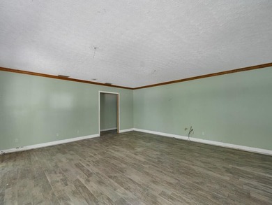 Opportunity awaits at this spacious single-family home situated - photo 5