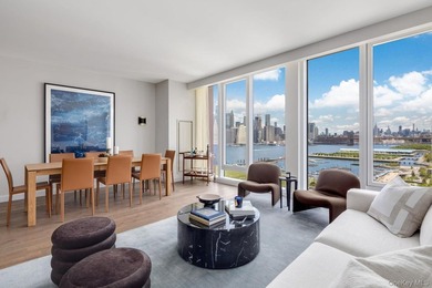 Welcome to Quay Tower, an exceptional waterfront residence in - photo 1