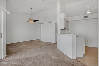 Wake up to breathtaking, unobstructed views of the Indian River - photo 11
