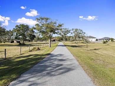 Experience the ultimate blend of luxury living and equestrian - photo 13