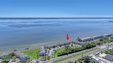 Wake up to breathtaking, unobstructed views of the Indian River - photo 24