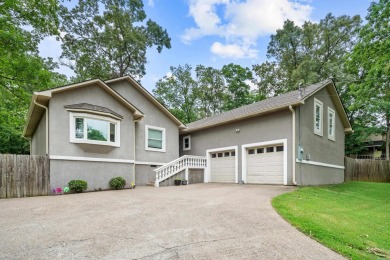 Lake Hamilton Home For Sale in Hot Springs Arkansas