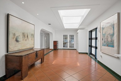 Perfectly positioned in prestigious Las Olas Isles, this - photo 10