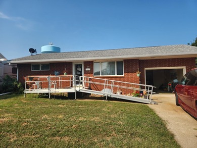 Red Rock Lake Home For Sale in Knoxville Iowa